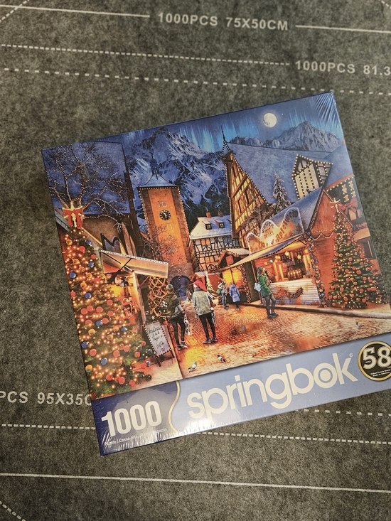 Springbok Other - Springbok Holiday Village Puzzle